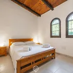 Due Mari Villa *